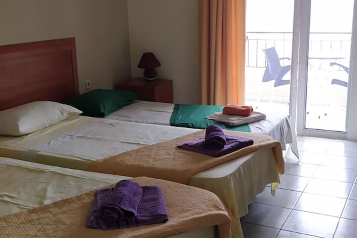 Room 12 of 81