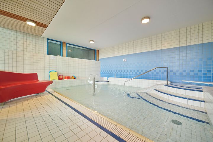 Pool 19 of 37