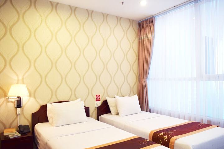 Room 11 of 49