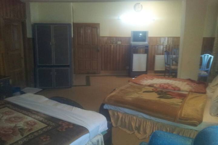 Room 15 of 35
