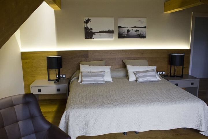Room 10 of 75