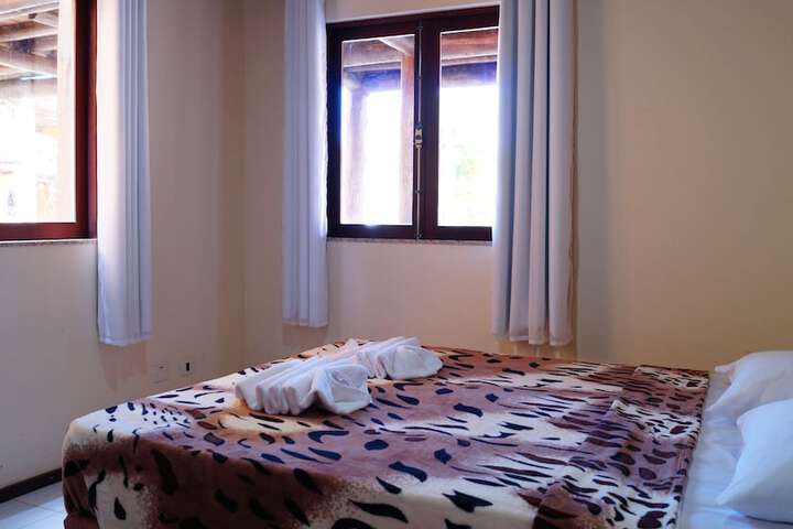 Room 5 of 33