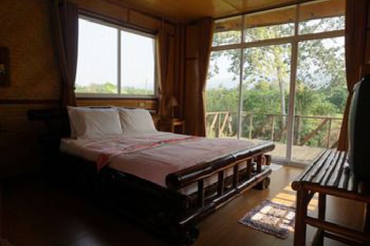 Room 9 of 17