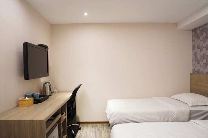 Room 29 of 45
