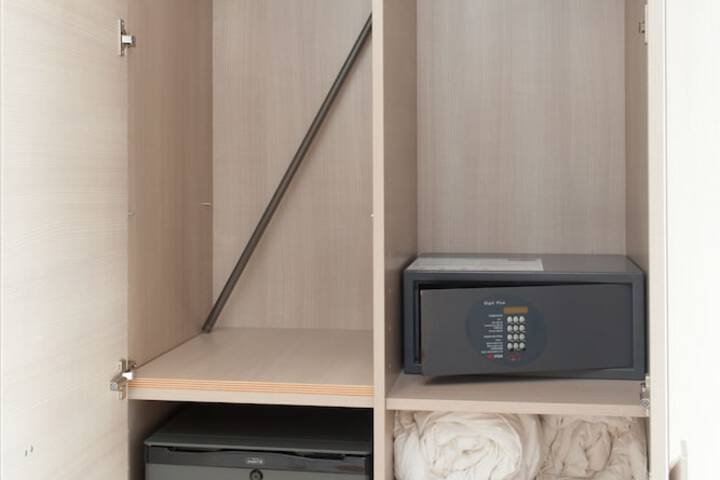 Minibar