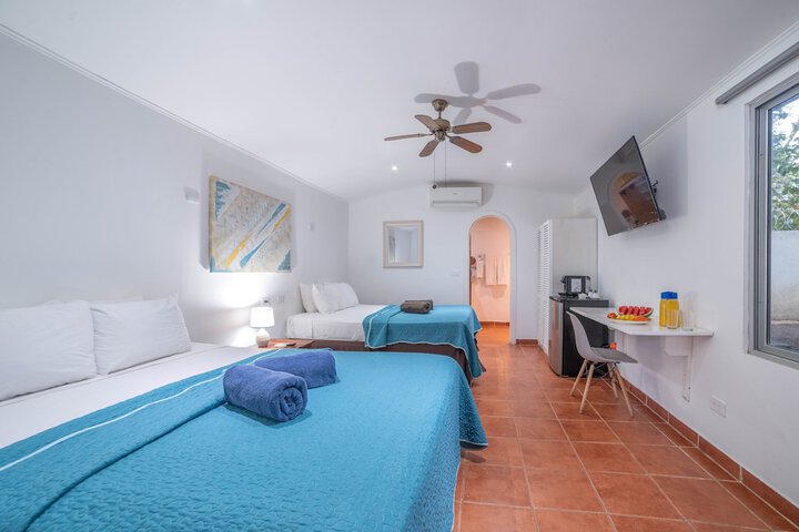 Room 10 of 48