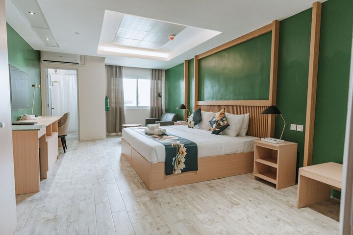 Room 11 of 72