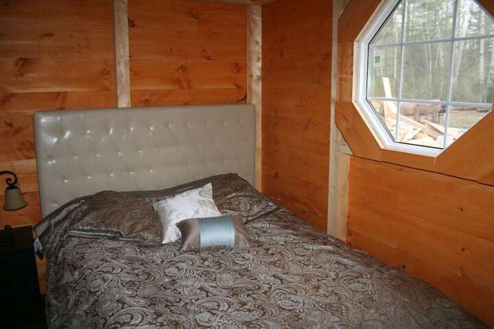 Room 10 of 80