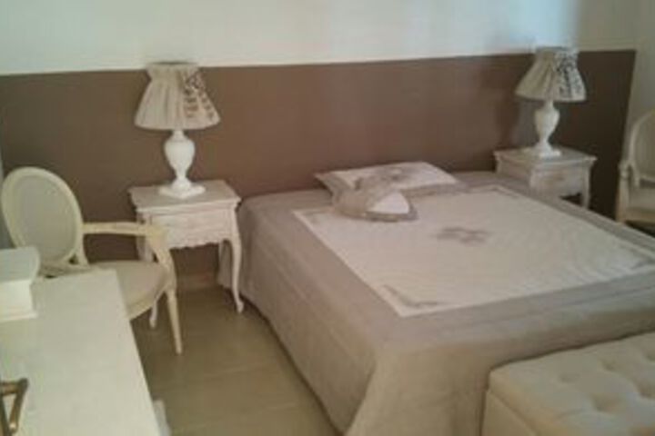 Room 15 of 27