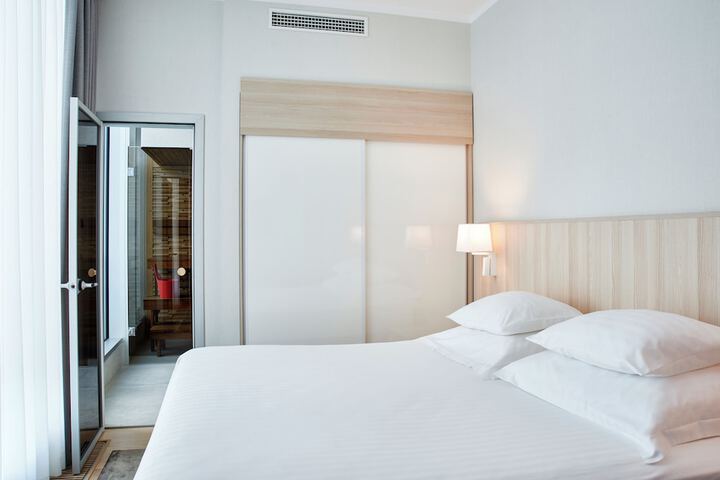 Room 45 of 108