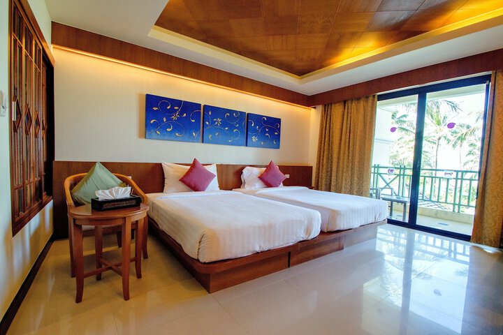 Room 25 of 41