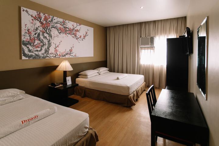 Room 32 of 158