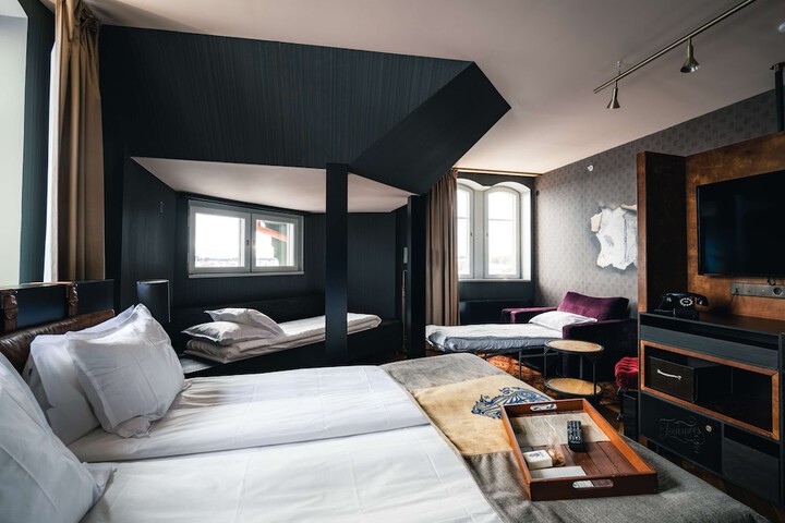 Room 40 of 81