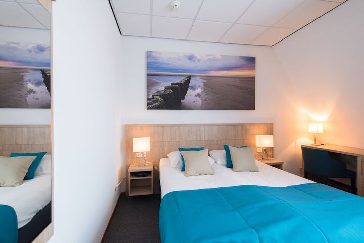 Room 15 of 43