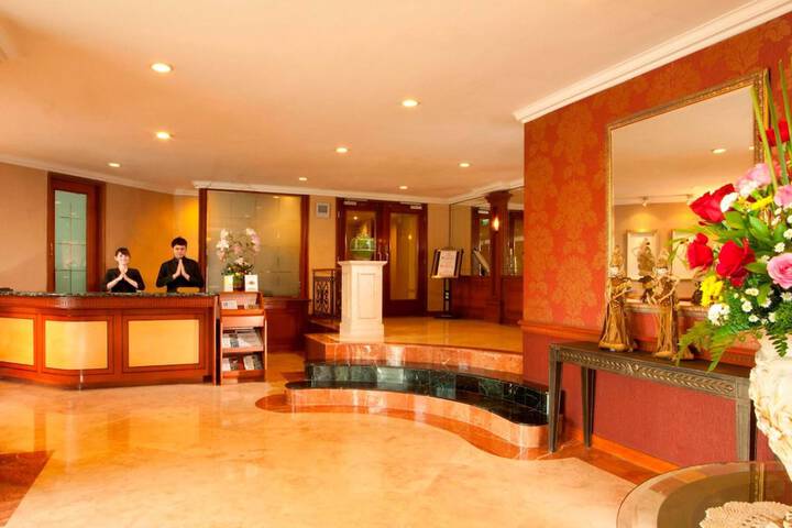 Lobby Entry