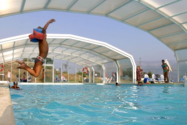 Pool 22 of 64