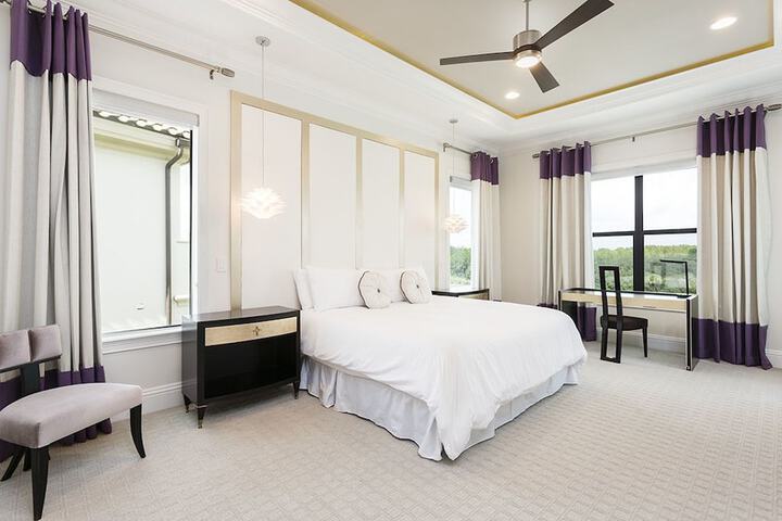 Room 7 of 48