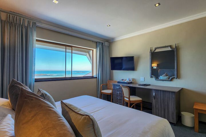 Room 8 of 62