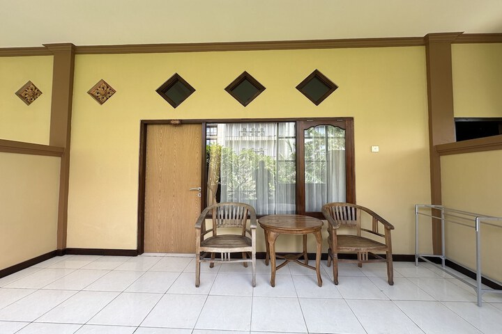 Room 10 of 24
