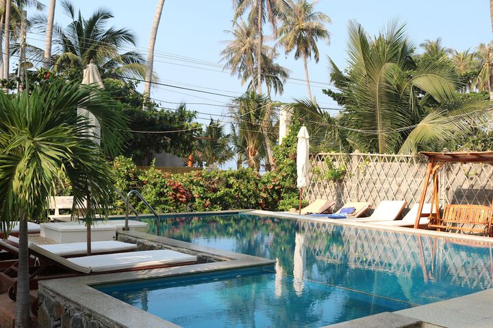 Sunrise Village Hotel