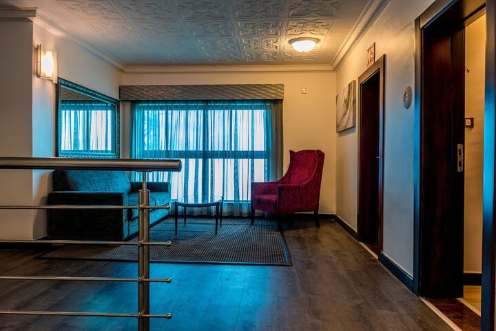 Hotel 2 of 90