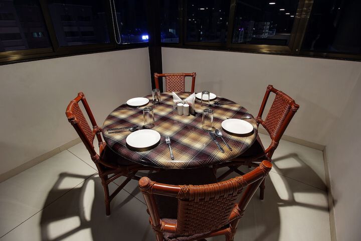 Dining 47 of 67