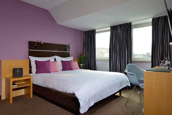 Room 15 of 54