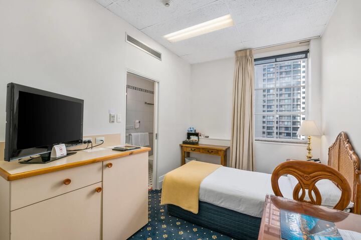 Room 31 of 79