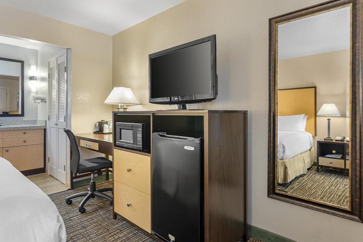 Room 12 of 54