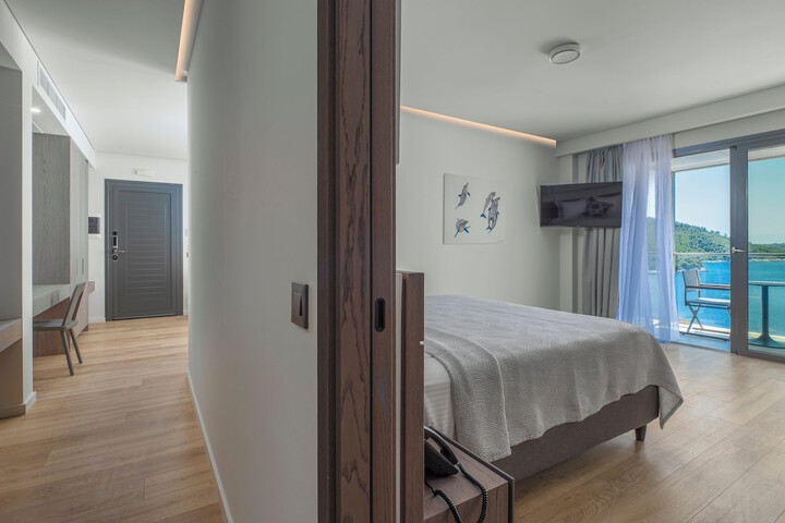 Room 18 of 260
