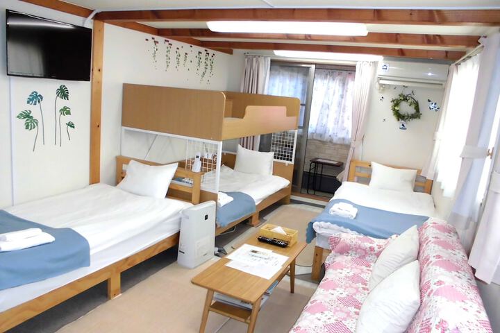 Room 9 of 46