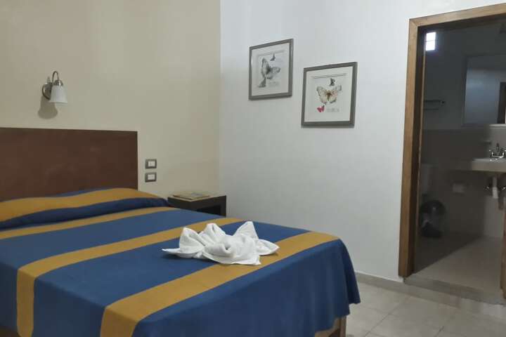 Room 17 of 142