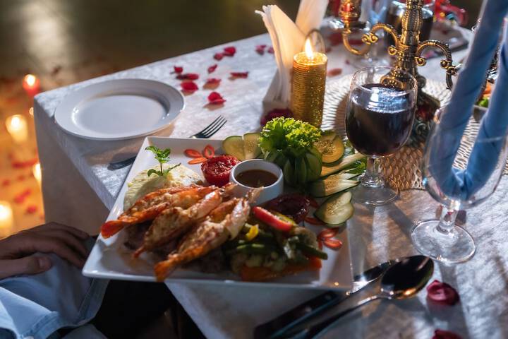 Dining 61 of 76