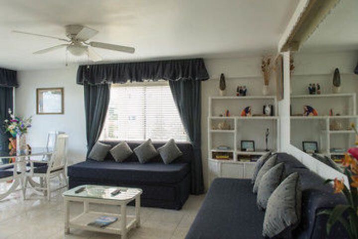 Room 14 of 37