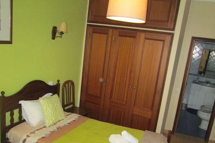 Room 7 of 49