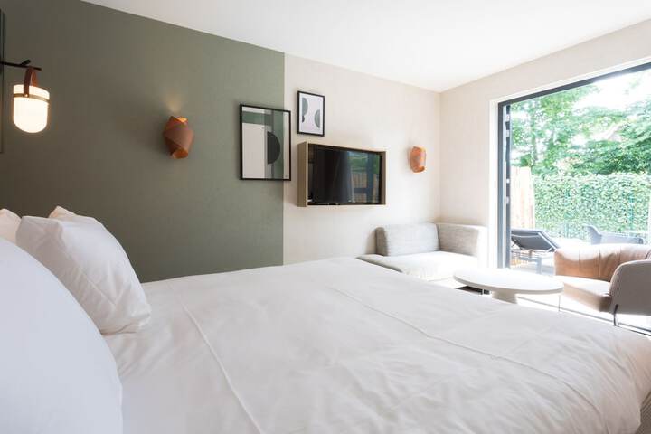 Room 4 of 58