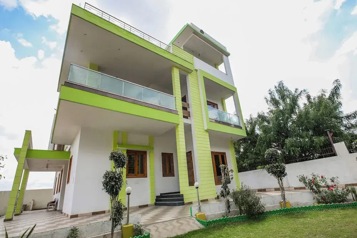OYO 19456 Hotel Shagun Palace