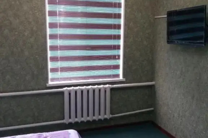 Room 11 of 12