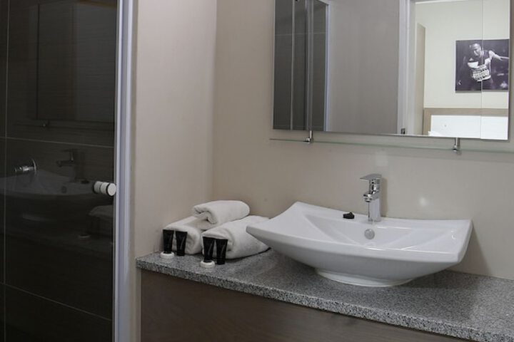 Room 14 of 19