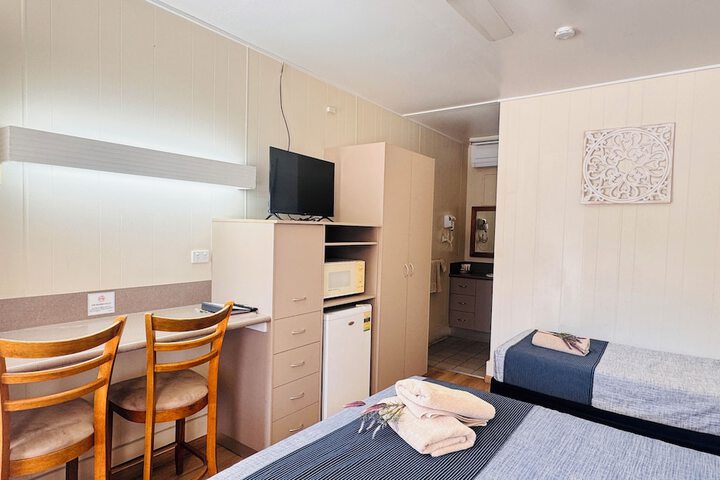 Room 19 of 39