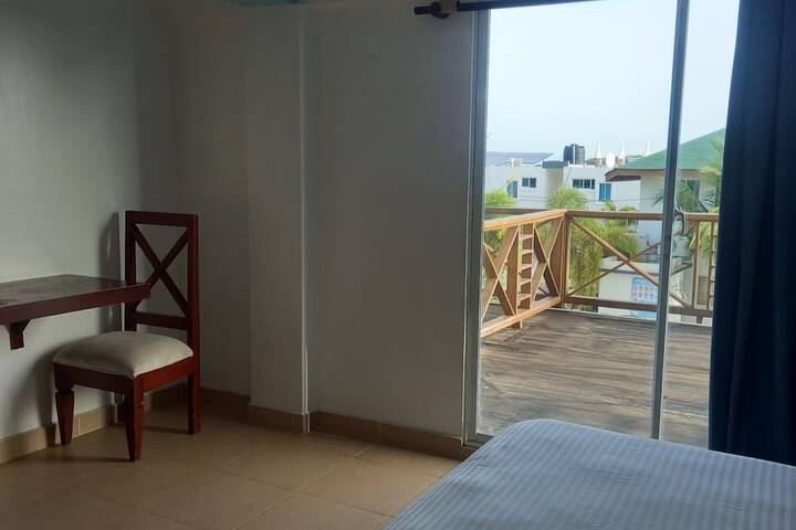 Room 35 of 102
