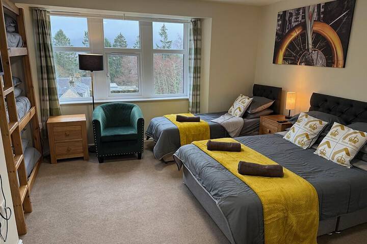 Room 27 of 89