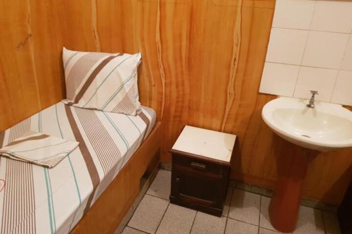 Room 5 of 12