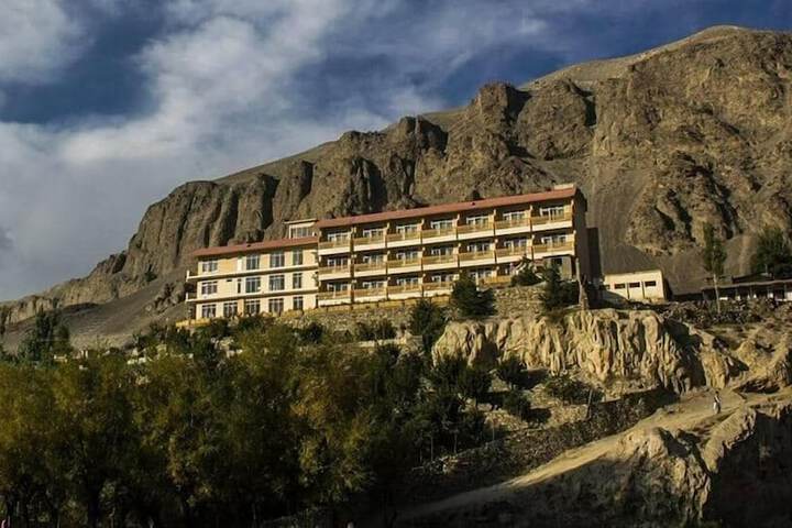 Hotel 10 of 47