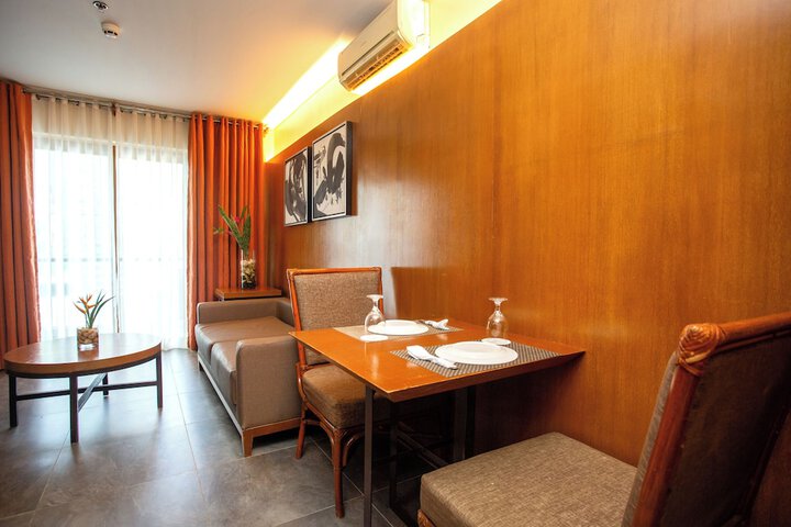 Room 55 of 178