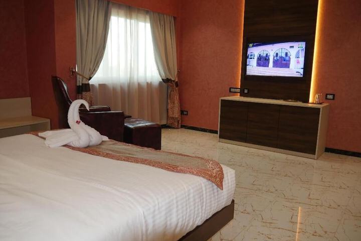 Room 14 of 31