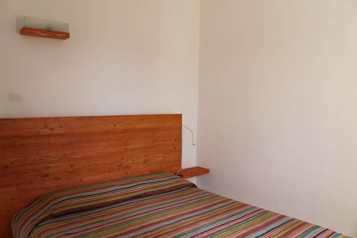 Room 8 of 76