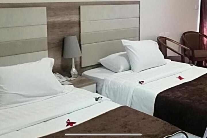 Room 3 of 13