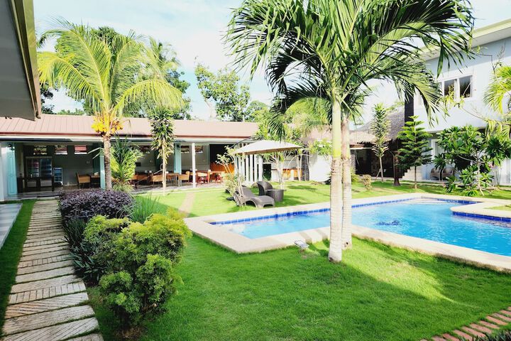 Pool 39 of 60