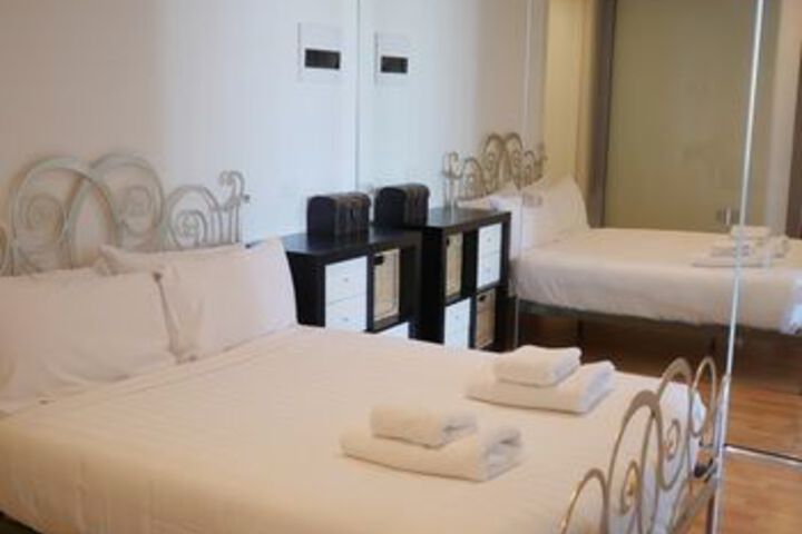 Room 8 of 20